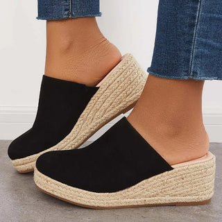 Annebeth | Suede Sandals - Bayu