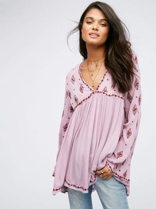 Chic Uitlopende Boho Blouse in Lichtroze - Blouse - Bayu