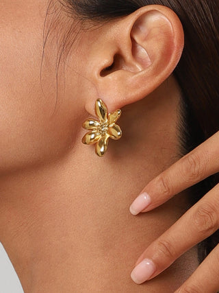 Elegante Irreguliere Bloem Oorbellen Details - Earrings - Bayu