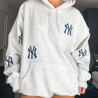 Essential Cozy NY Hoodie - Hoodie - Bayu