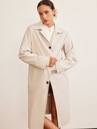 Lange Trenchcoat met Revers en Knoopsluiting - Trench Coats - Bayu